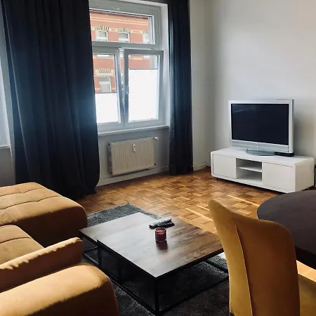 Wohnen Zuhause - Zu Gast In Appartement