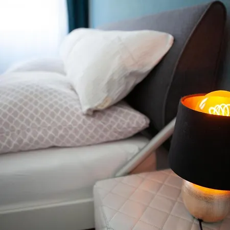 Wohnen Zuhause - Zu Gast In *